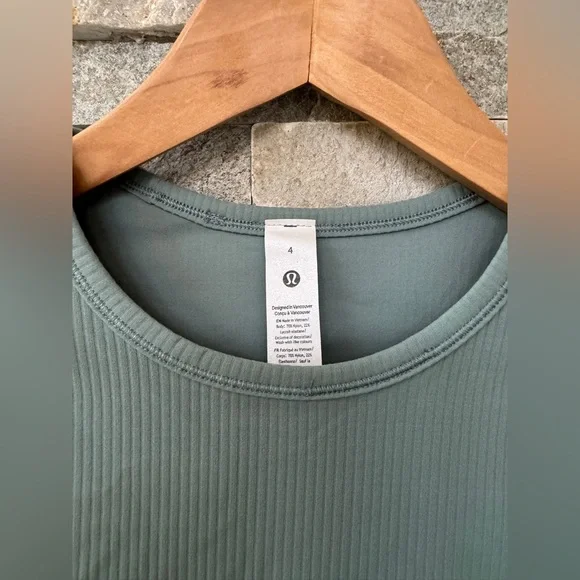 NWT Lululemon All it Takes Back-Twist Rib Long Sleeve Crater Blue Size 4 - Picture 7 of 10